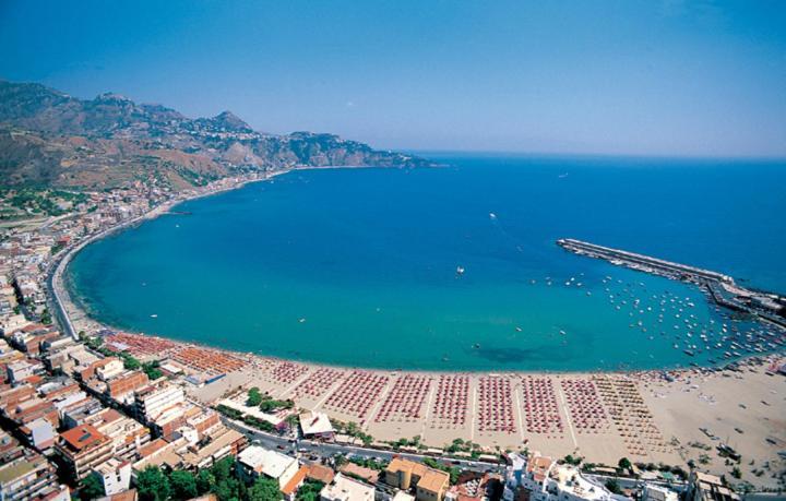 Happy Home Giardini-Naxos Exterior foto